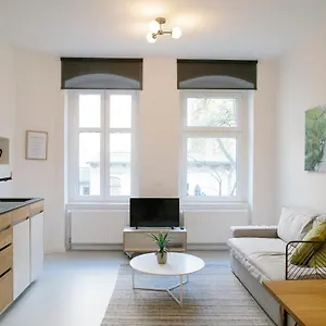 Apartment Madflats S-bahn Friedenau, Berlin